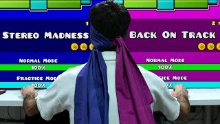 Geometry Dash - Playing Levels 1-2 Simultaneously screenshot 3