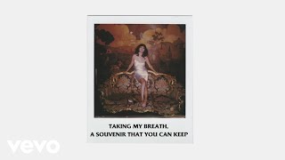 Selena Gomez - Souvenir (Lyric Video) screenshot 2